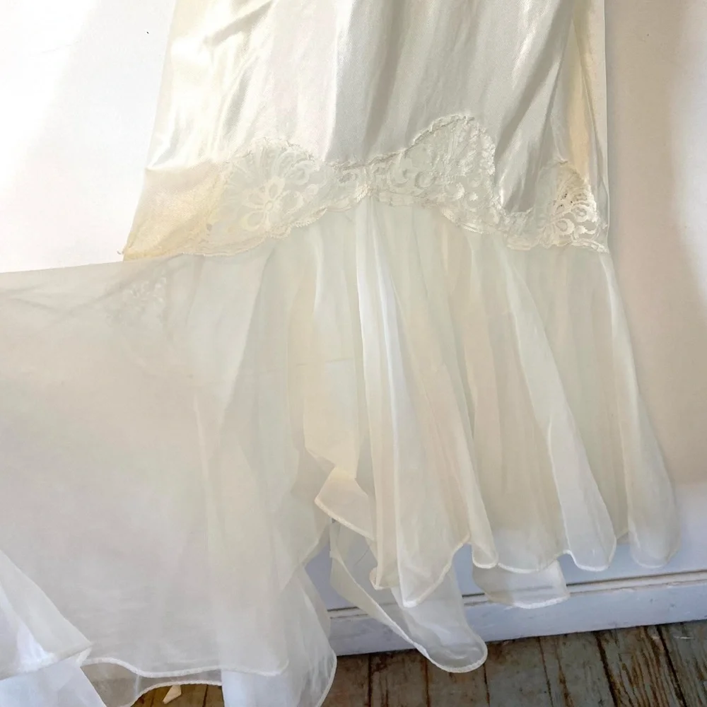Vintage Cream Lace Trim Slip Chemise - Picture 5 of 11